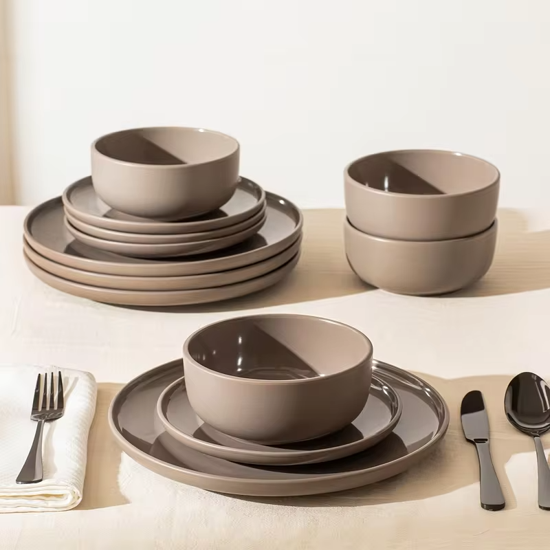 12-Piece Two-Tone Stoneware Dinner Set – Reactive Glazed Plates & Bowls for 4 | Modern Straight-Edge Design | Scratch-Resistant